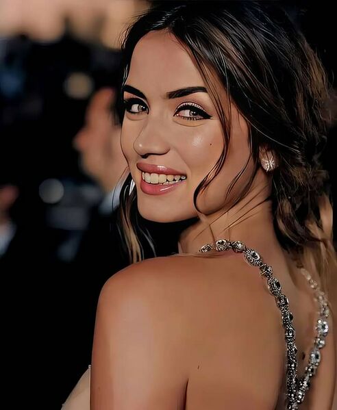 File:Erika-smile.jpg